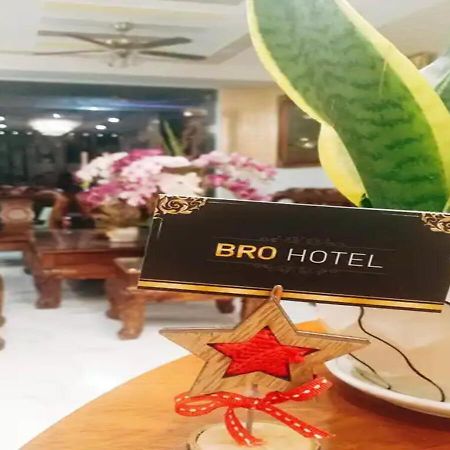 Bros Hotel Хошимин Экстерьер фото