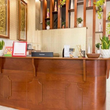Bros Hotel Хошимин Экстерьер фото