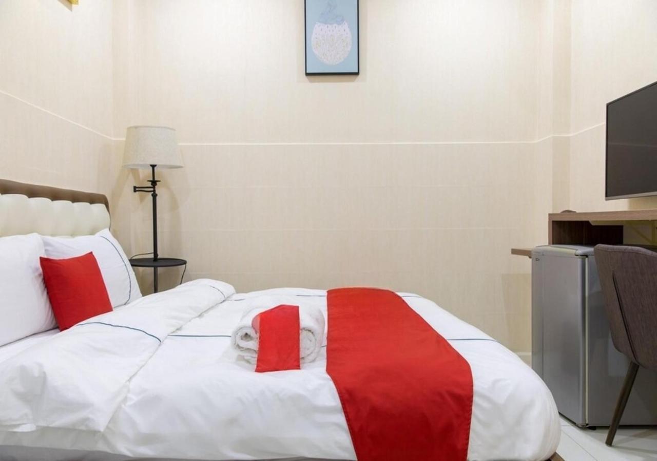 Bros Hotel Хошимин Экстерьер фото